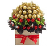 FMCHO1（chocolate rose arrangement）from $59.99(18stems)M:$69.99(22stems)L:over $99.99(over30stems)